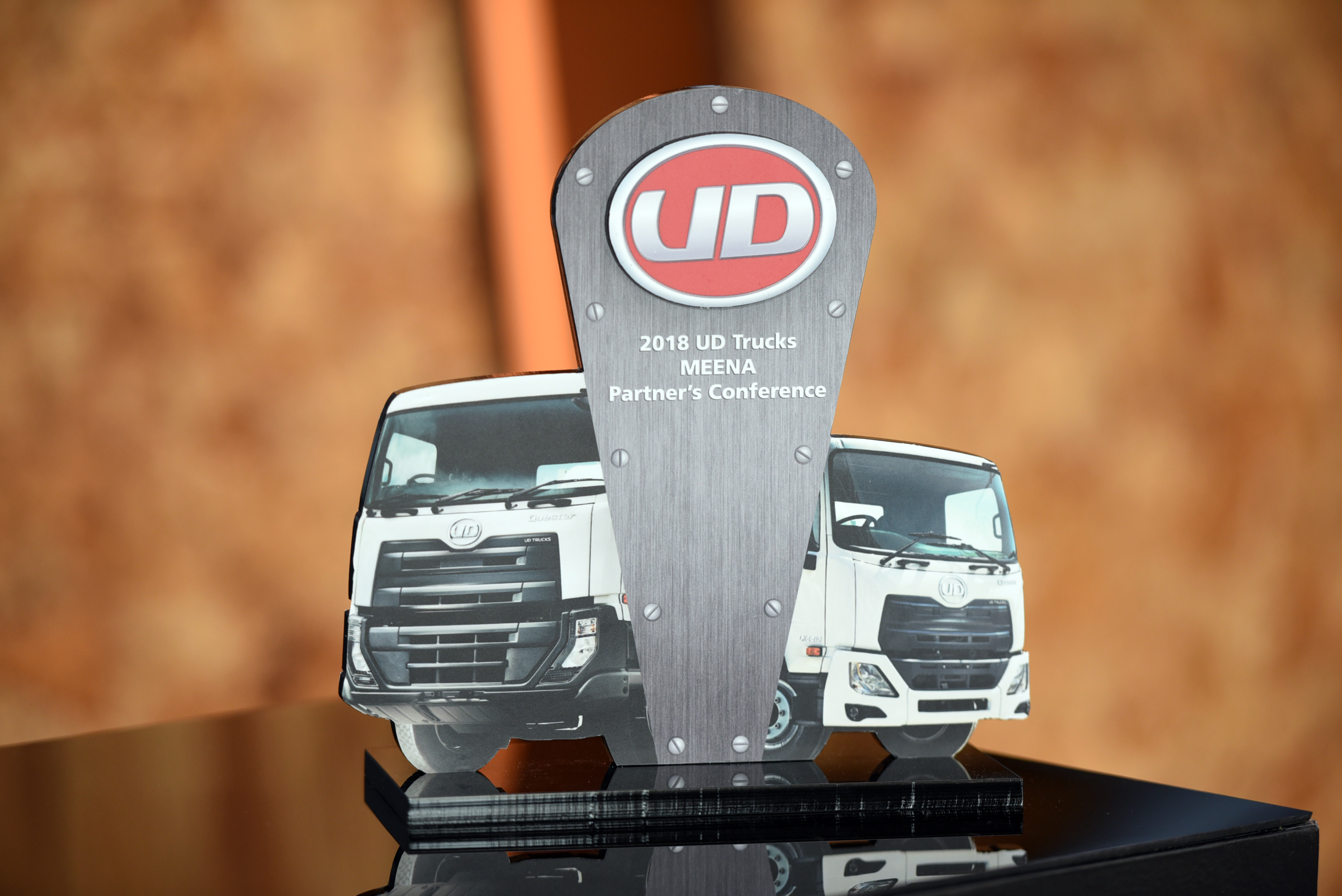 Al Masaood Commercial Vehicles & Equipment Division awarded ‘Best Partner’s Success Story’ for 2017