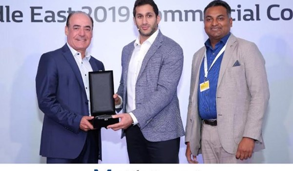 Al Masaood Automobiles receives 2018 Business Transformation Special Award 
